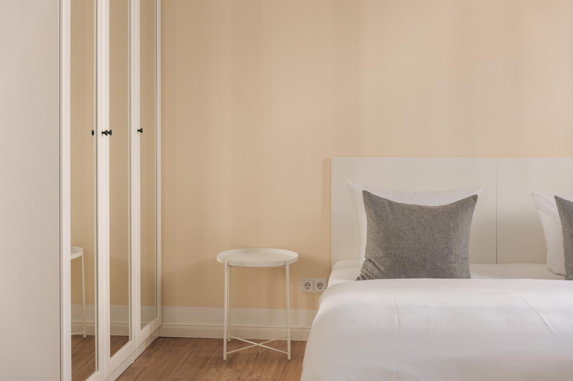 Homaris Apartments Frankfurter Allee Berlin Bagian luar foto