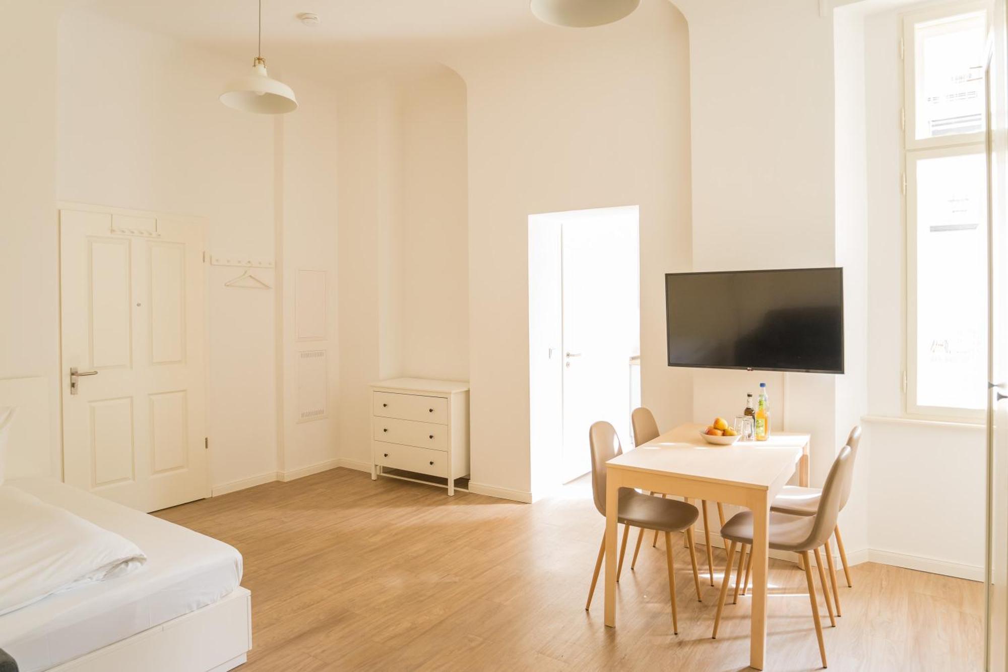Homaris Apartments Frankfurter Allee Berlin Bagian luar foto