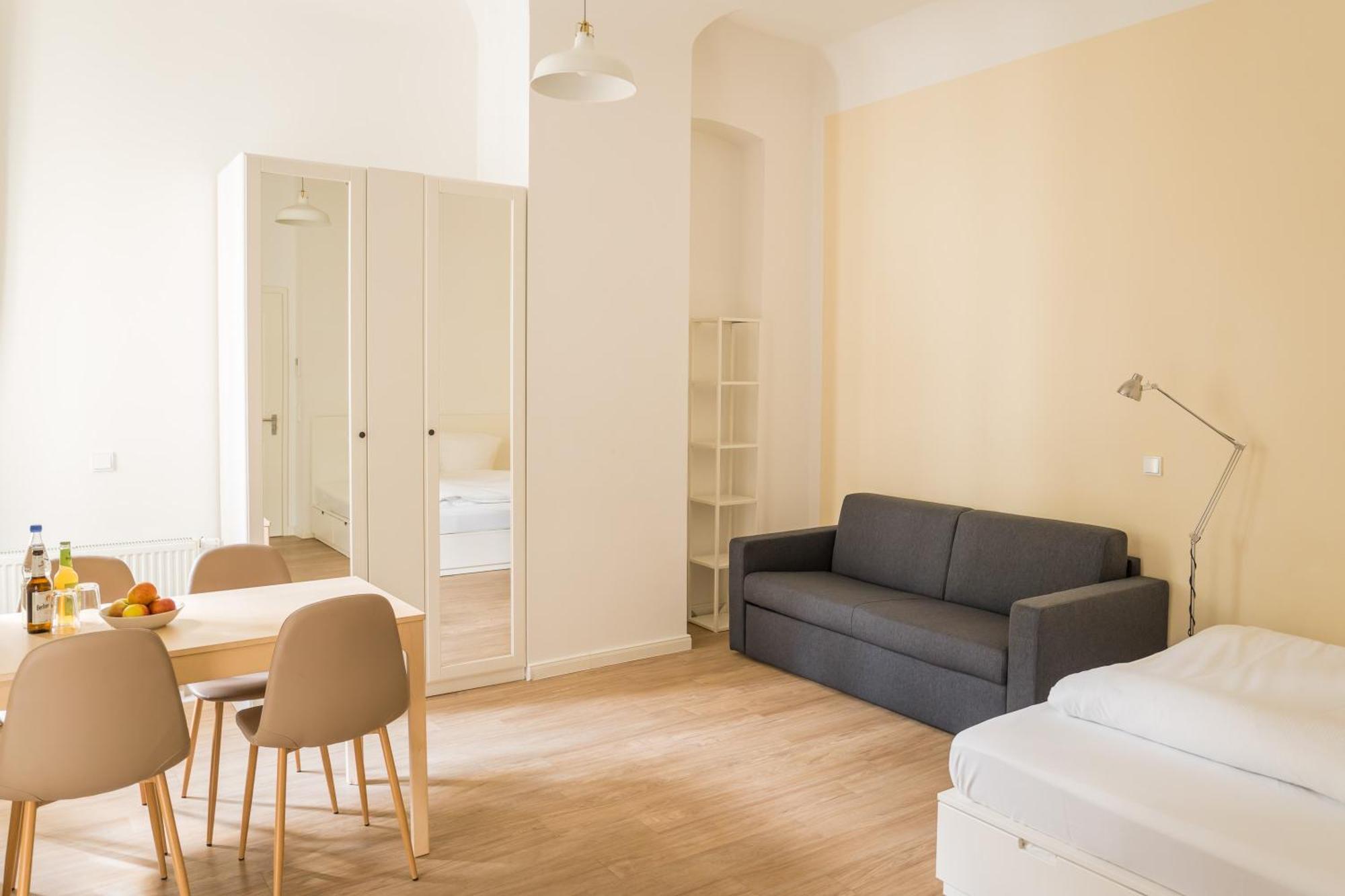Homaris Apartments Frankfurter Allee Berlin Bagian luar foto